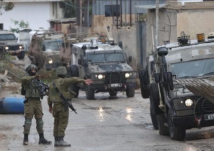 الاحتلال يعتقل شابا من بيتونيا