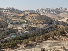 الشرطة الإسرائيلية: العثور على رفات بشرية وجواز سفر أجنبي في منطقة احراج بالقدس