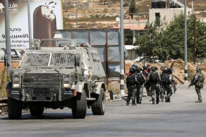 الاحتلال يقتحم قرى وبلدات في جنين ويفتش منازل