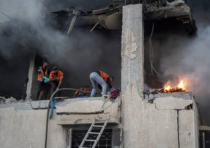 استشهاد مواطن وإصابة آخرين بغارات واعتداءات الاحتلال شرق وغرب غزة