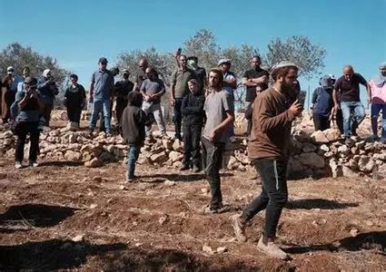 إصابة شاب باعتداء مستوطنين في بيت ليد شرق طولكرم