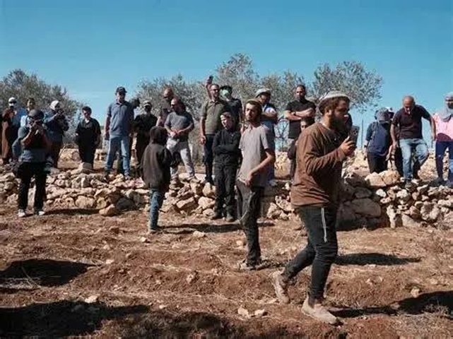 إصابة شاب باعتداء مستوطنين في بيت ليد شرق طولكرم