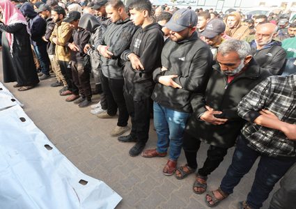 ارتفاع حصيلة الشهداء في قطاع غزة إلى 72,063 منذ بدء العدوان