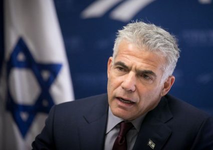 لابيد:ليس من المؤكد أن معسكرنا سيفوز في الانتخابات و إذا لم نعد إلى رشدنا فسنخر