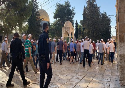 222 مستعمرا يقتحمون المسجد الأقصى