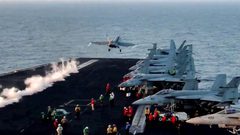 تحركات غير مسبوقة لمقاتلات أمريكية قبيل استئناف المحادثات مع إيران