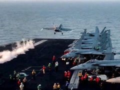 تحركات غير مسبوقة لمقاتلات أمريكية قبيل استئناف المحادثات مع إيران