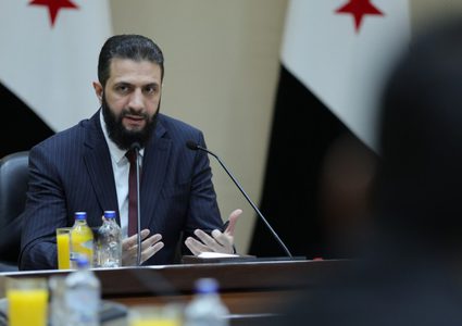 الشرع يصدر مرسوما بمنح عفو عام في "عدد من الجرائم"