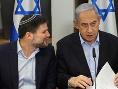 سموتريتش: سأشجع هجرة الفلسطينيين من الضفة وغزة