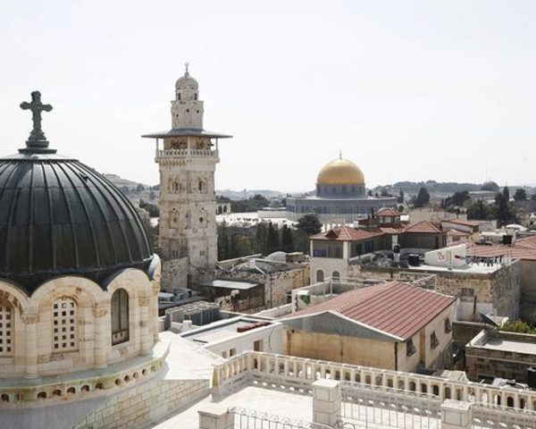 "الرئاسية العليا للكنائس": رمضان يحلّ على فلسطين وسط تصاعد الضم وتفاقم كارثة غزة