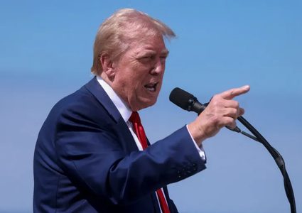 تقرير: ترامب يقترب من قرار حرب واسعة في الشرق الأوسط