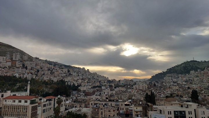 الطقس: انخفاض على درجات الحرارة والفرصة مهيأة لسقوط الأمطار