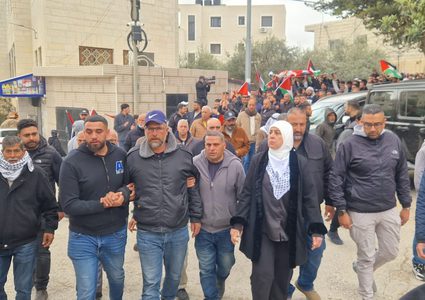 تشييع جثمان الشهيد المقدسي نصر الله صيام إلى مثواه الأخير