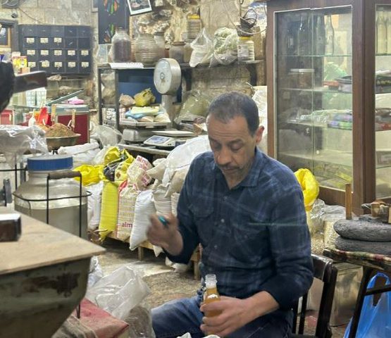 قسم السياحة والآثار ينظم مساراً تاريخياً للبلدة القديمة