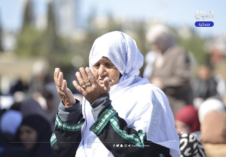 80 ألف مصل يؤدون صلاة الجمعة الأولى من رمضان في المسجد الأقصى