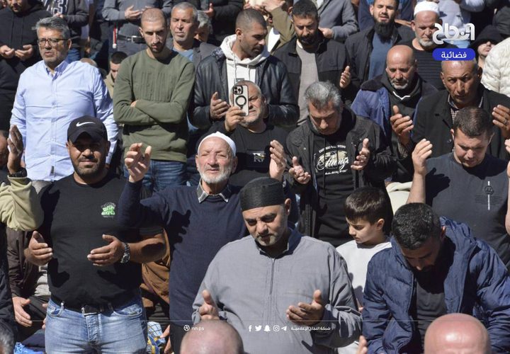 80 ألف مصل يؤدون صلاة الجمعة الأولى من رمضان في المسجد الأقصى