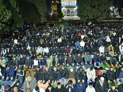 الجمعة الأولى من رمضان..10 آلاف مصلٍ يؤدون صلاتي العشاء والتراويح في الأقصى