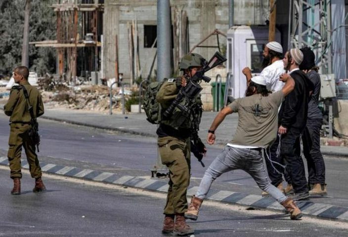الأمم المتحدة: نحو 5 آلاف فلسطيني نزحوا بسبب هجمات المستوطنين في الضفة