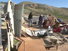 نزوح قسري متكرر لـ11 عائلة في تجمع "الخلايل" شرق رام الله تحت هجمات المستوطنين