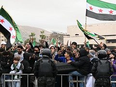 سوريا: بدء إجراءات منح الجنسية للأكراد