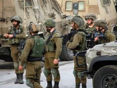 الاحتلال يعتقل مواطنا ويحتجز آخر ويفتش منازل في بلدة يعبد جنوب جنين