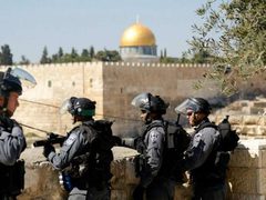 الاحتلال يصدر ثمانية قرارات إبعاد عن المسجد الأقصى والبلدة القديمة بالقدس