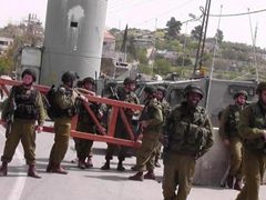 الاحتلال يغلق عددا من مداخل بيت لحم وحاجز "الكونتينر" ويقتحم الدوحة