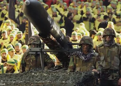 حزب الله: لن نتدخل في ضربات أميركية محدودة ضد إيران… واستهداف خامنئي خط أحمر