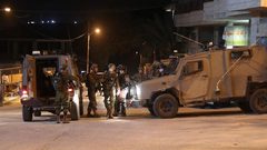 الاحتلال يواصل عدوانه على اللبن الشرقية جنوب نابلس لليوم الثاني