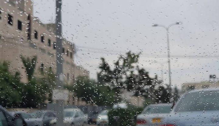 الطقس: أجواء غائمة والفرصة مهيأة لسقوط أمطار خفيفة