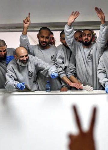 نادي الأسير: تزايد الحالات المرضية وسط اعتداءات وانعدام العلاج في سجن "عوفر"