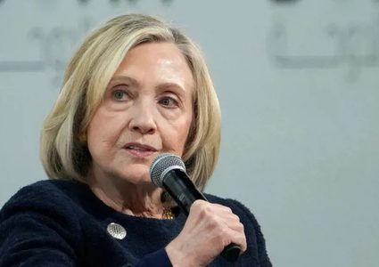 هيلاري كلينتون تطالب باستدعاء ترامب في تحقيق الكونغرس بقضية إبستين