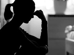 تحقيق استقصائي: اكتئاب ما بعد الولادة في ظل غياب البروتوكولات الصحية وقلة الوعي