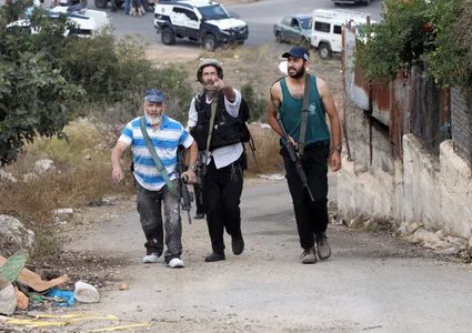 الاحتلال يعتقل مواطنين بعد هجوم المستوطنين في الاغوار الشمالية