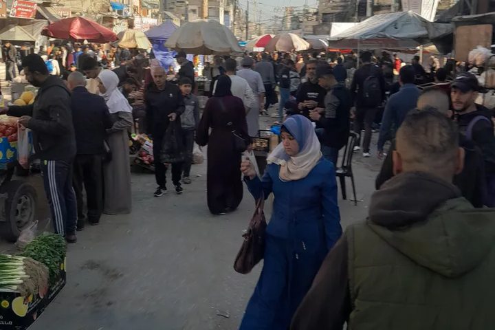 قفزة الأسعار تحوّل إفطار رمضان في غزة إلى عبء غير محتمل