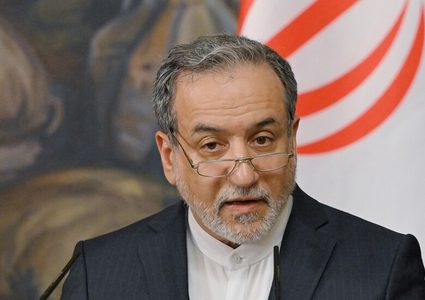 عراقجي: قواعد القوات المعادية أهداف عسكرية لإيران