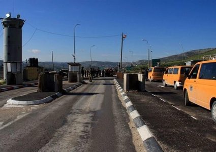 الاحتلال يغلق حاجز جبع العسكري ومدخل الرام شمال القدس