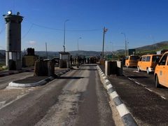 الاحتلال يغلق حاجز جبع العسكري ومدخل الرام شمال القدس
