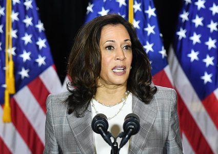 كامالا هاريس: ترامب يهدّد الولايات المتحدة بحرب لا يريدها الشعب الأمريكي