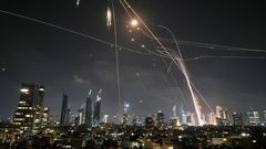 9 قتلى وعدد من المصابين في قصف صاروخي إيراني على إسرائيل