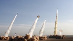 الحرس الثوري: صفارات الإنذار في "إسرائيل" "لن تتوقف"