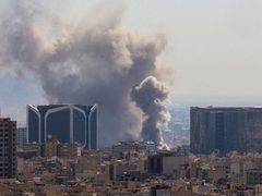 كيف ستتأثر الأسواق الفلسطينية والعربية والعالمية من تداعيات الحرب على إيران؟