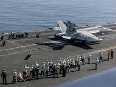 تقرير: أسباب تأجيل الضربة الأميركية الإسرائيلية لإيران أسبوعًا قبل تنفيذها