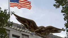 السفارة الأمريكية في الكويت تحذر مواطنيها من تهديدات صاروخية