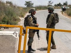 الاحتلال يشدد إجراءاته العسكرية في محيط قلقيلية