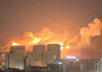 تقرير: إسرائيل توسّع هجماتها ضد إيران وحزب الله وتستهدف مستويات قيادة أدنى