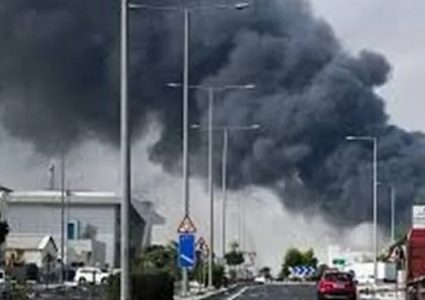 الكويت: مقتل طفلة إثر سقوط شظايا على منطقة سكنية