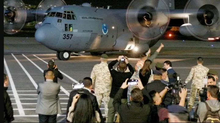 واشنطن تعلن إجلاء 17.5 ألف أميركي من الشرق الأوسط خلال أيام