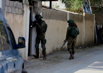 الاحتلال يقتحم قراوة بني حسان وبديا غرب سلفيت ويحقق ميدانيًا مع المواطنين