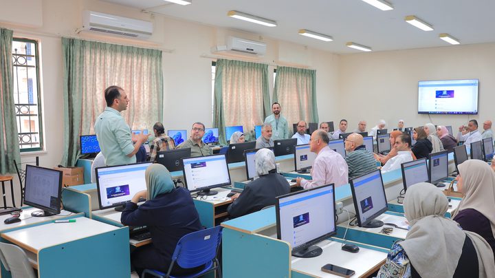 التعلم الإلكتروني في جامعة النجاح: نموذج رائد لاستمرارية التعليم أثناء الأزمات